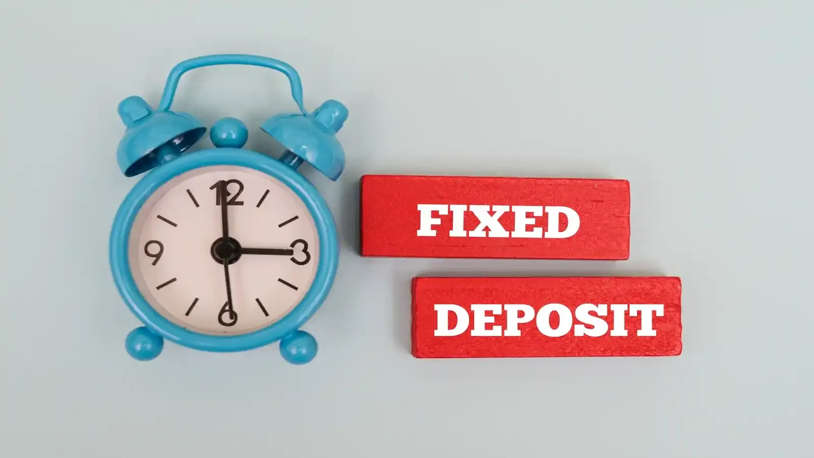 Why choose a fixed deposit for women for future security